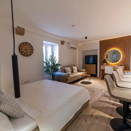 Golden Pearl Villa