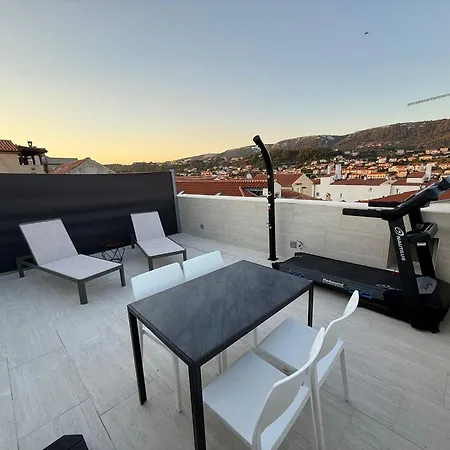 Golden Pearl Villa Rab Town